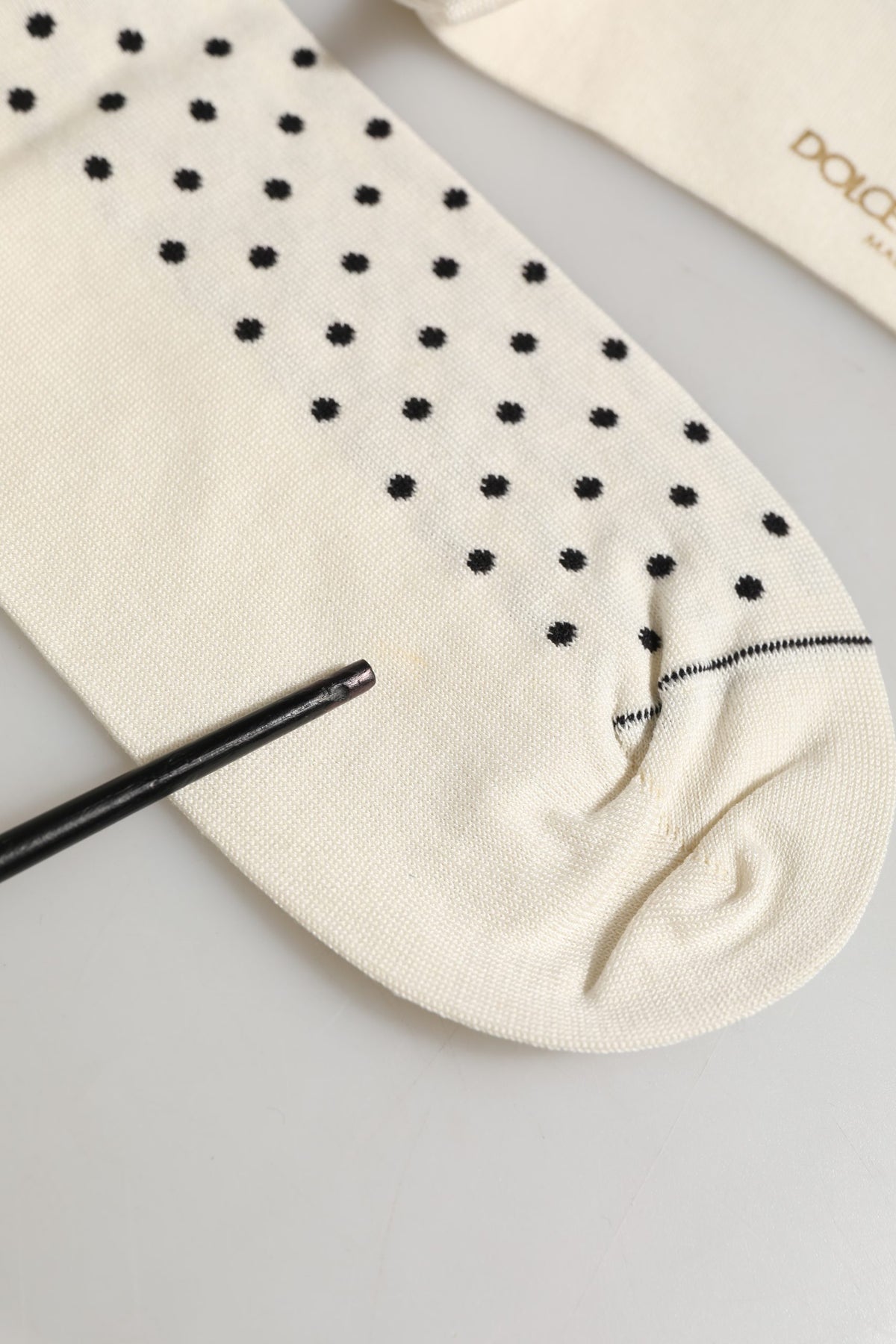 Dolce & Gabbana Off-White Baumwoll-Socken mit Polka-Dots, wadenlang