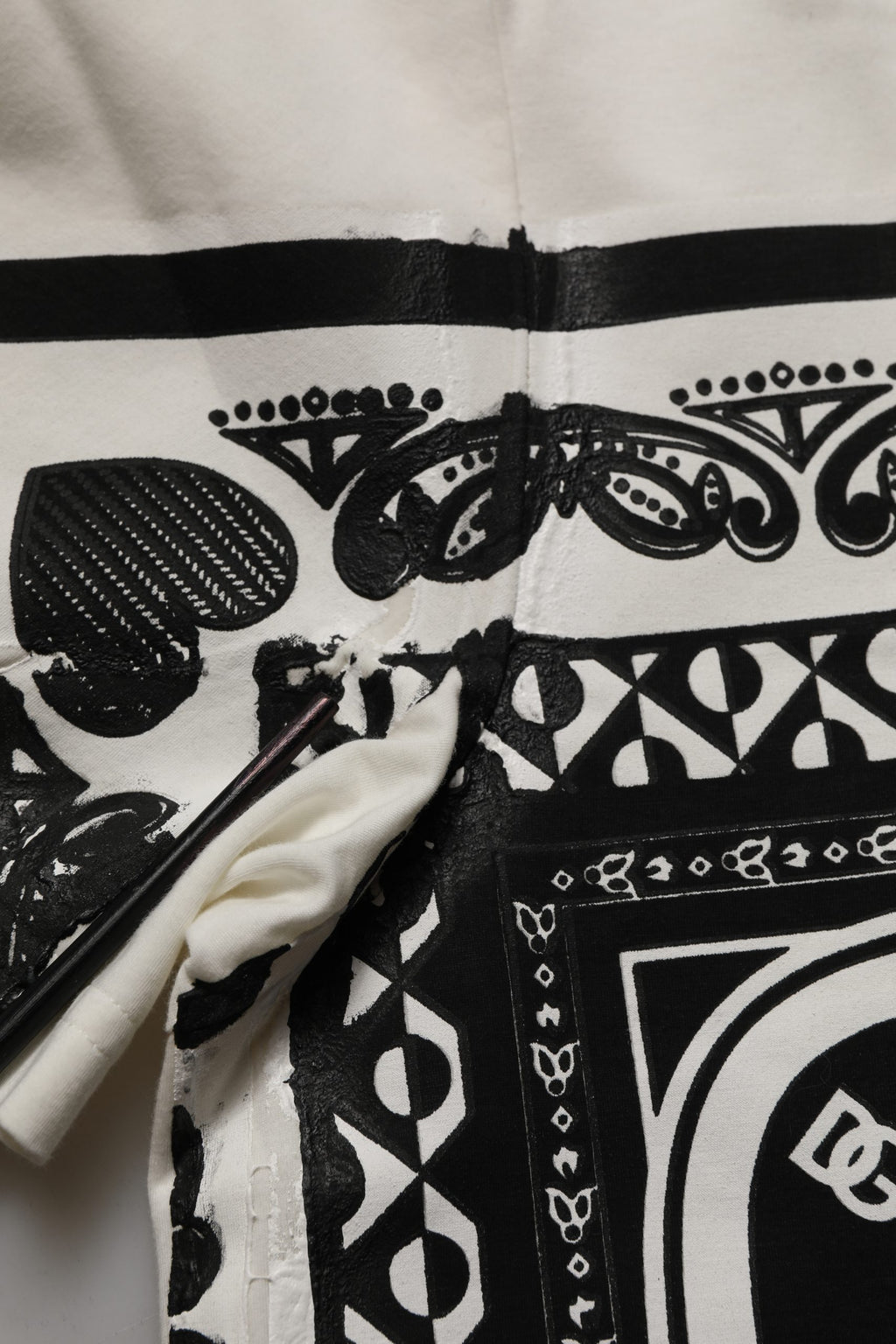 Dolce & Gabbana White Bandana Print Cotton Crew Neck T-shirt