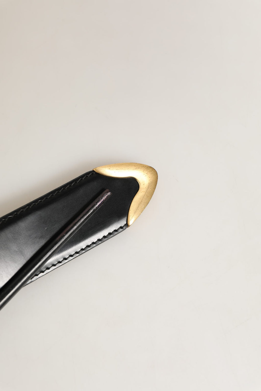 Dolce & Gabbana Gürtel aus schwarzem Leder mit goldfarbener Logokelnschnalle
