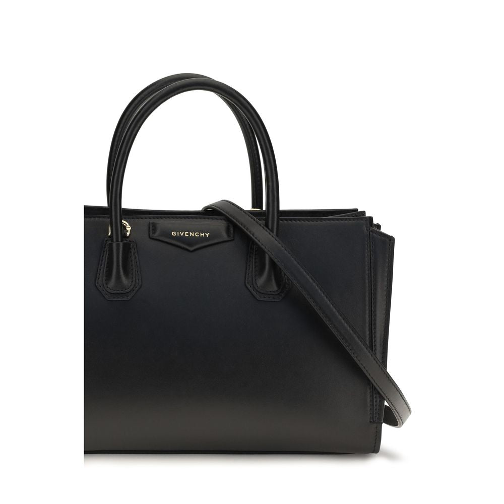Givenchy Handtasche aus schwarzem Kalbsleder Bos Taurus