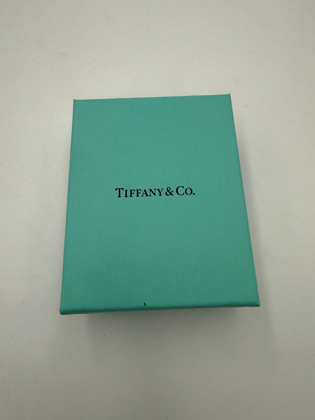 Tiffany & Co. TIFFANY & CO. RETURN TO Round Pendant Bracelet