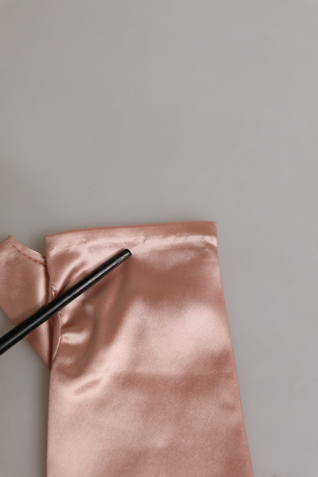 Dolce & Gabbana Pink Satin Long Opera Fingerless Gloves