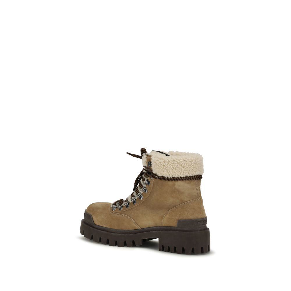 Balenciaga Schnürstiefel aus beigem Veloursleder