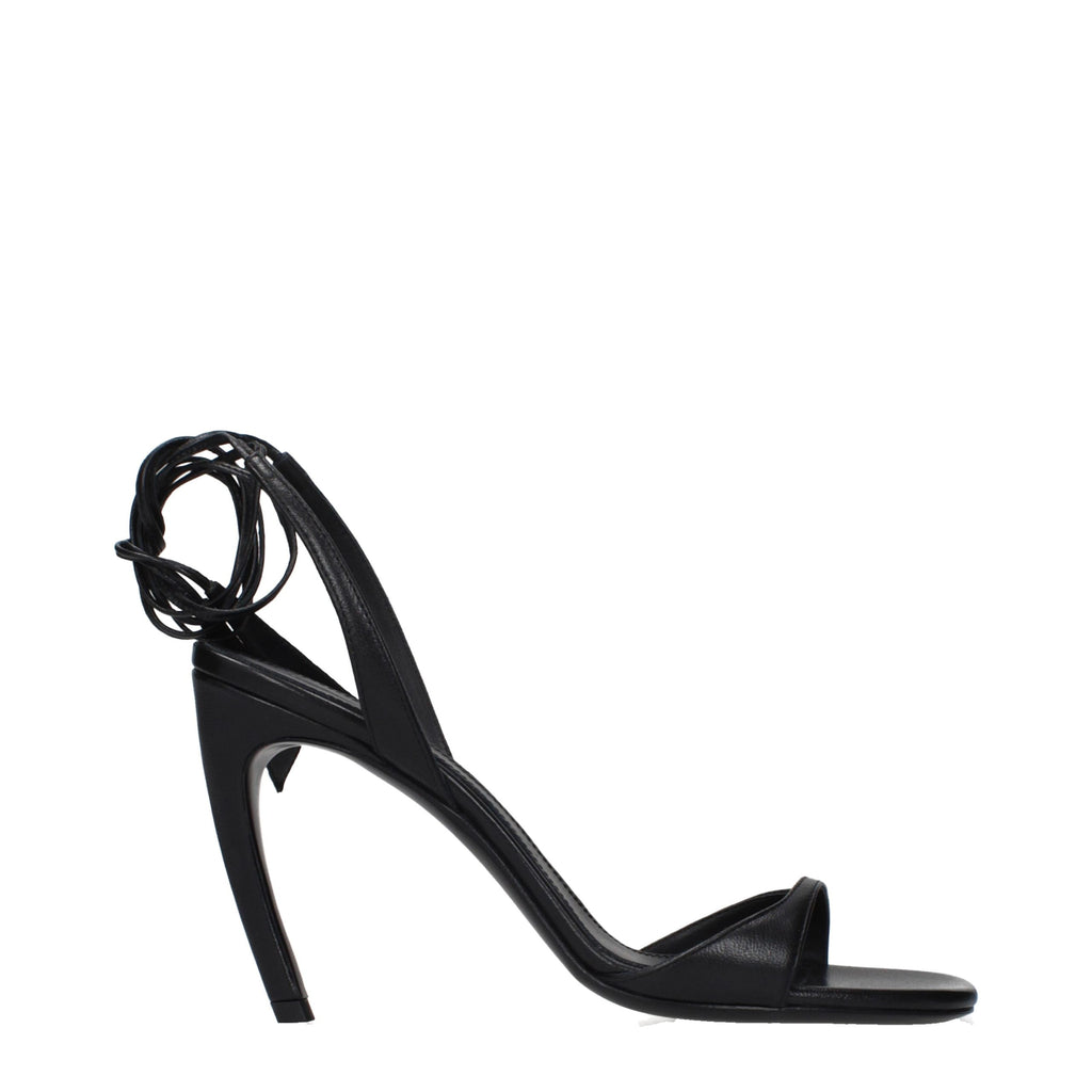 Attico Sandalen aus schwarzem Leder mit Stilettoabsatz