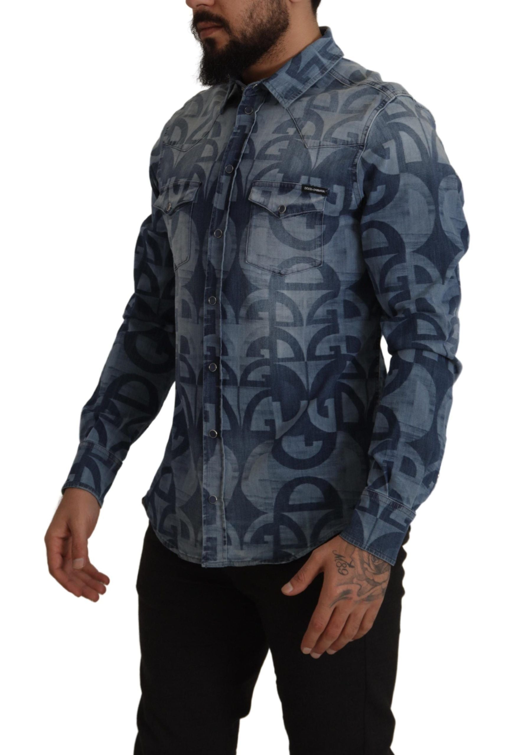 Chemise décontractée slim Dolce & Gabbana en denim bleu stretch avec logo DG pour homme