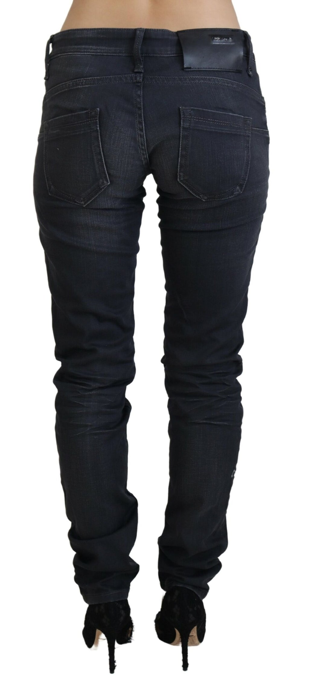 Jeans en jean de coton coupe slim taille basse délavés noir Acht