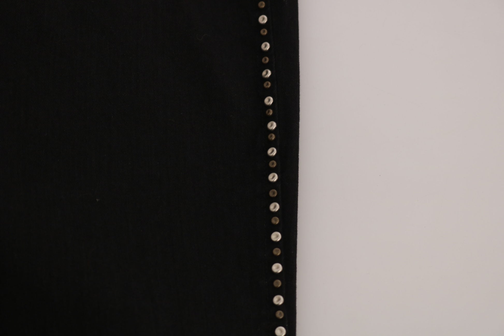 Jean slim en denim noir orné à taille mi-haute Costume National