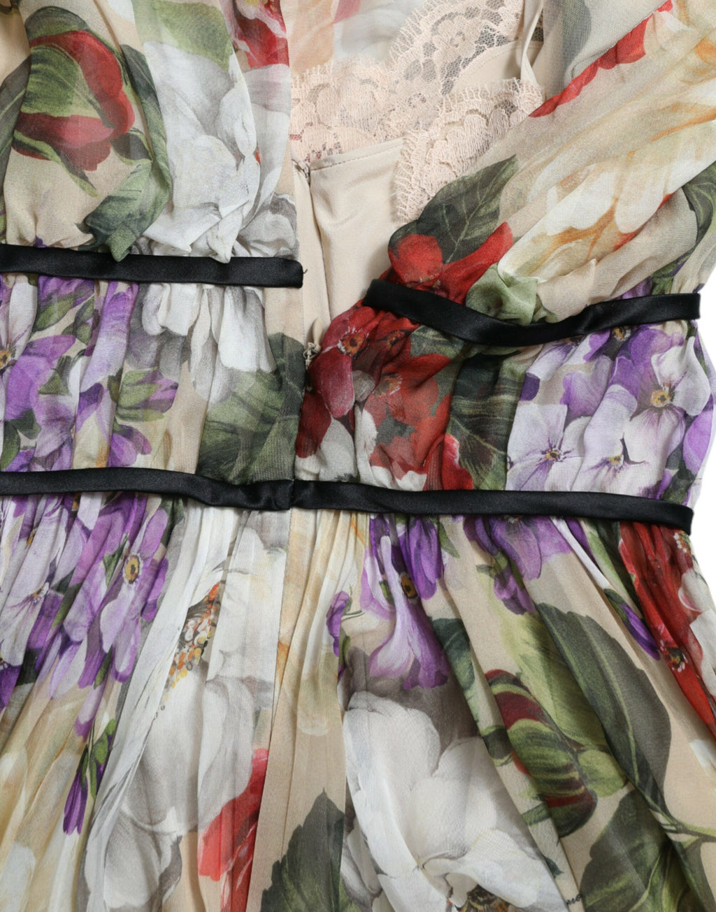 Dolce & Gabbana Beige Short for Women additional view
