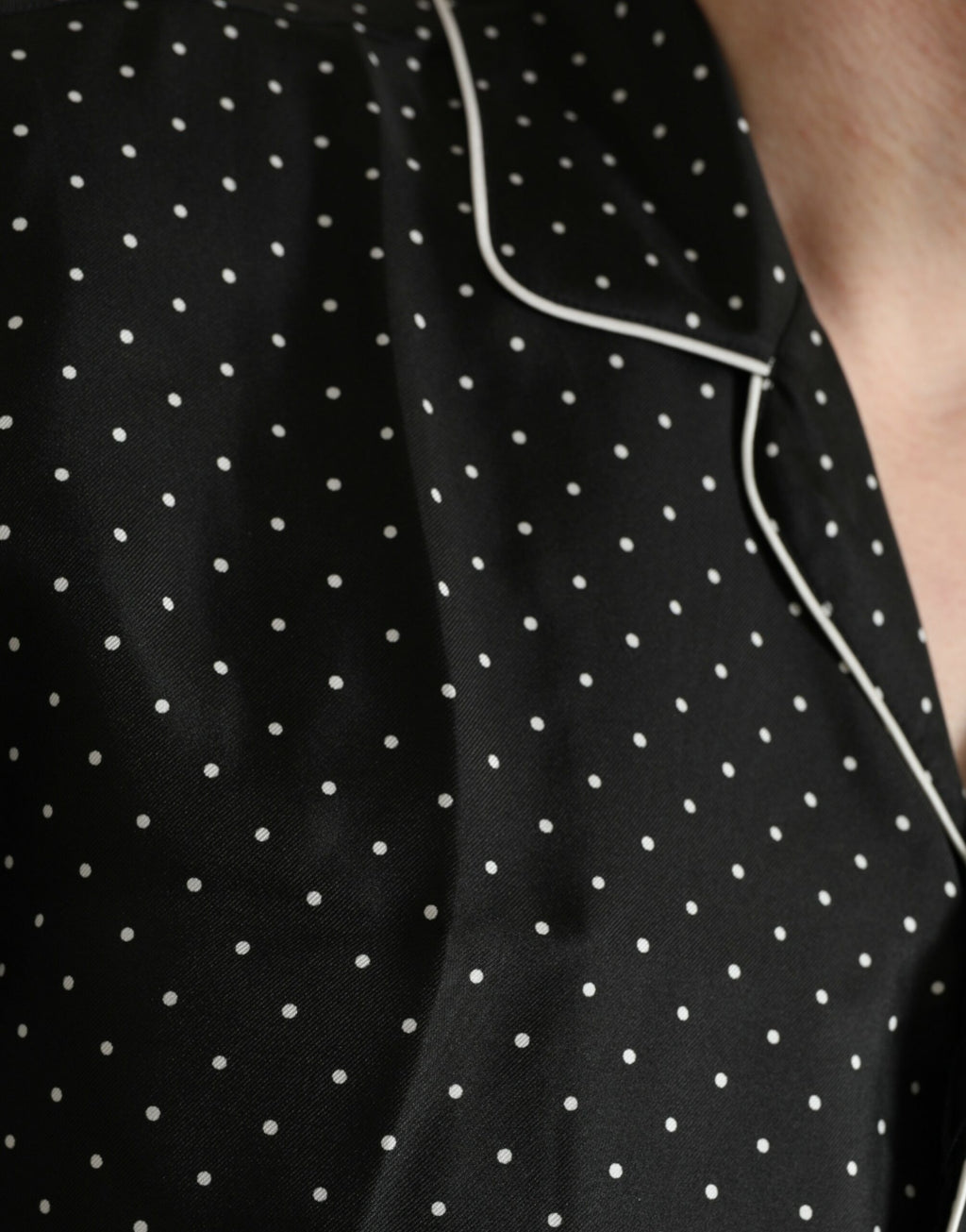 Chemise à manches longues en soie noire à pois Dolce & Gabbana