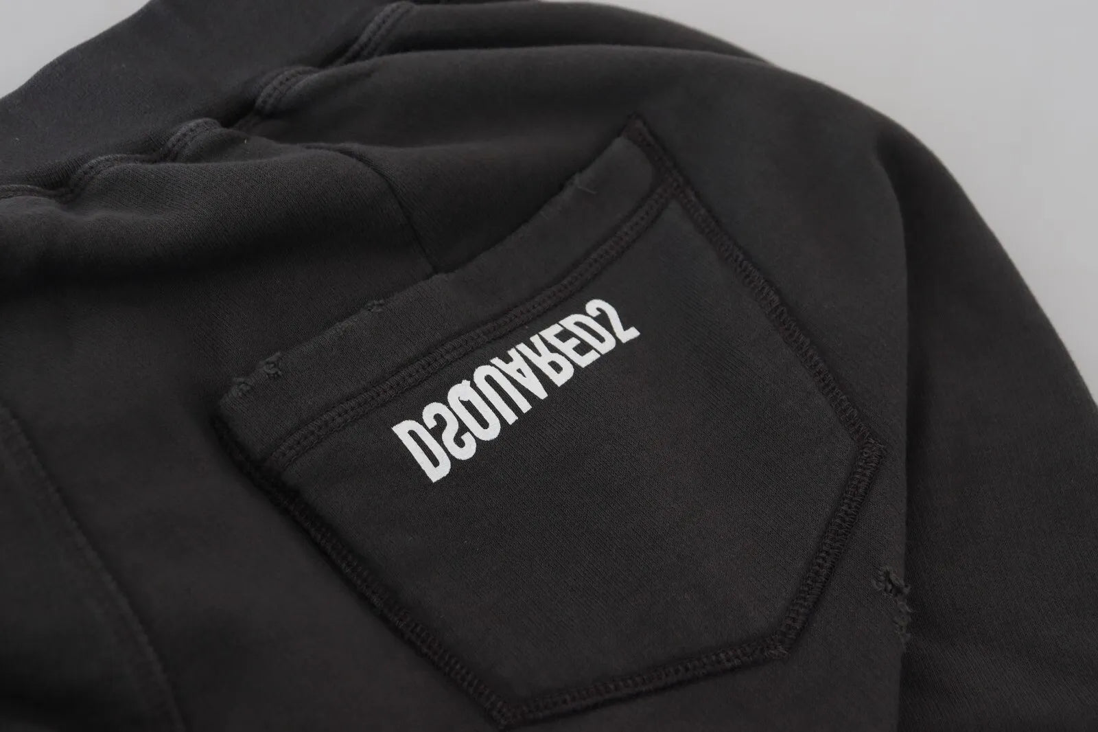 Shorts fuselés mi-taille déchirés en coton noir Dsquared²