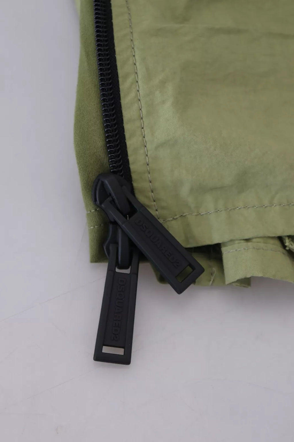 Short fuselé vert en coton taille mi-haute à cordon Dsquared²