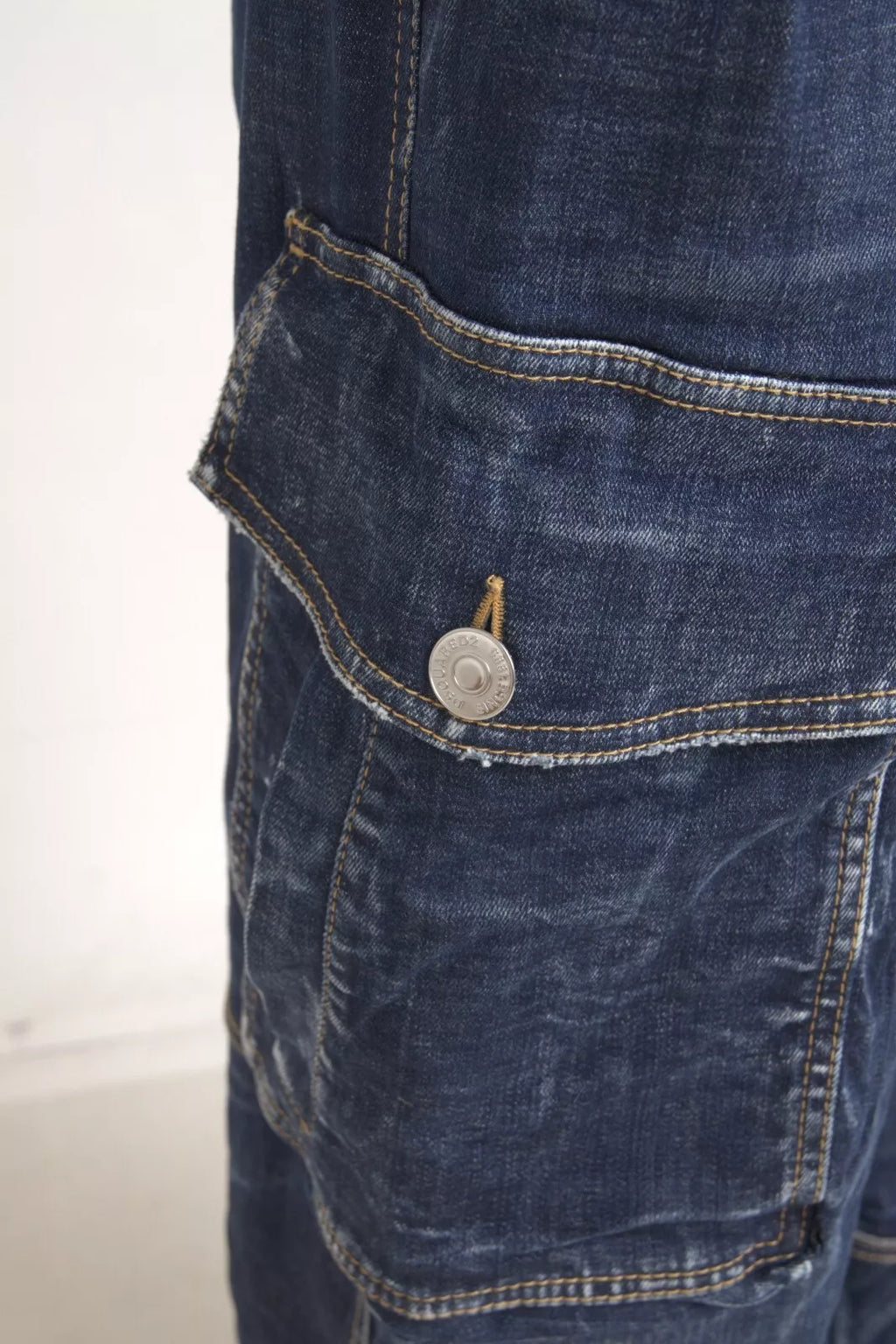Dsquared² Blue Relaxed Fit Jeans for Women additional view