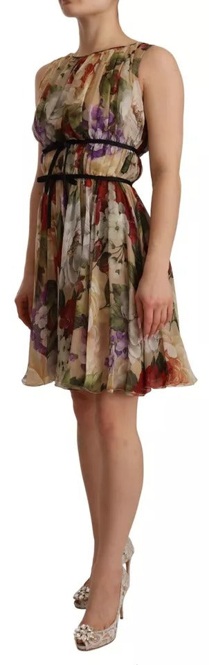 Dolce & Gabbana Beige Short for Women additional view
