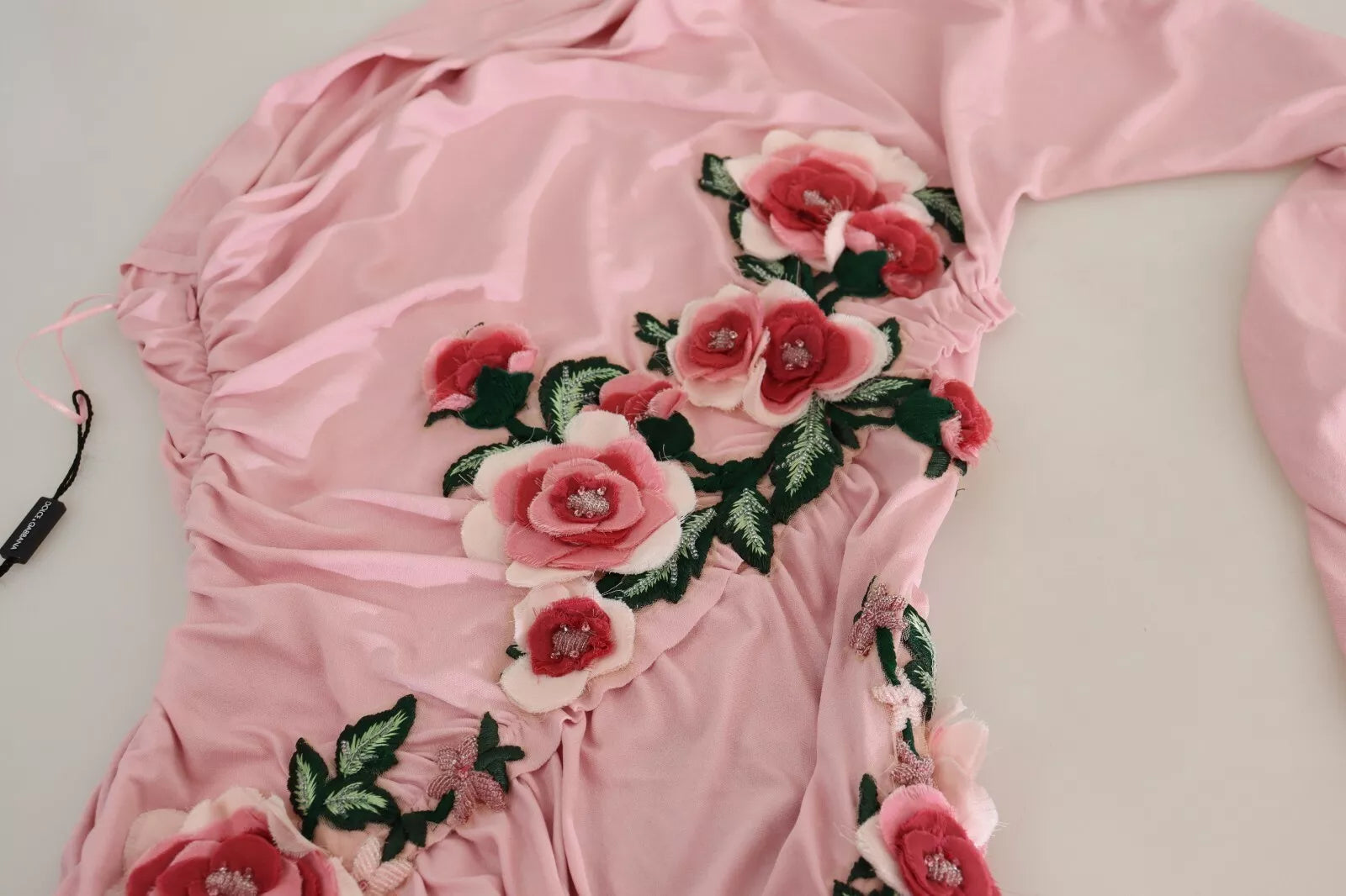 Robe asymétrique rose Dolce & Gabbana ornée de fleurs