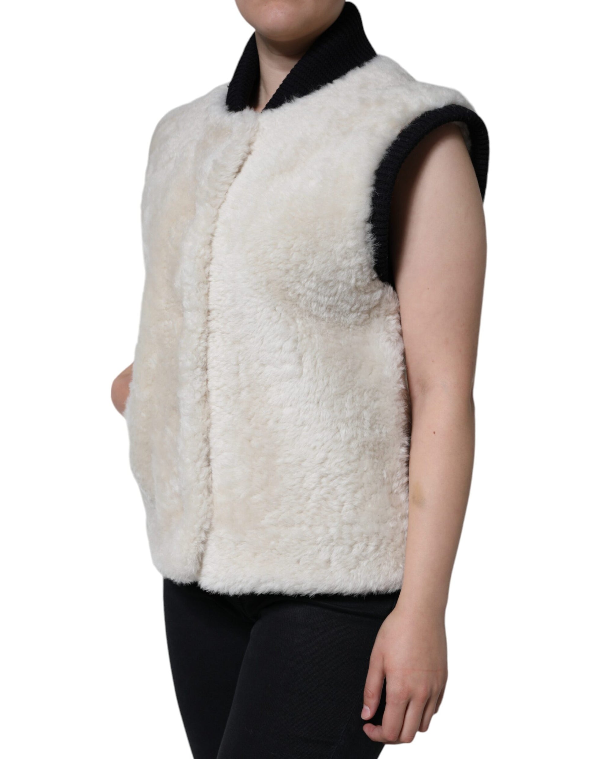 Burberry White Sleeveless Jacket for Women detail view