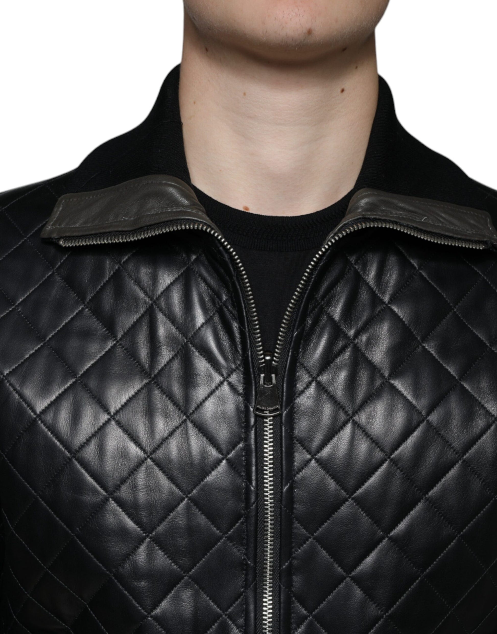 Blouson Dolce & Gabbana en cuir de veau matelassé noir avec fermeture éclair intégrale