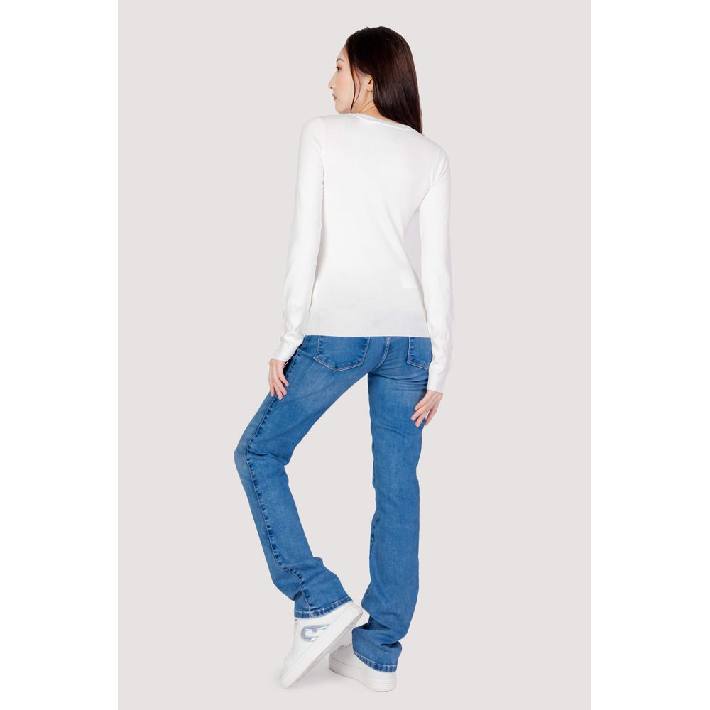 Guess White Sweatshirt additional view