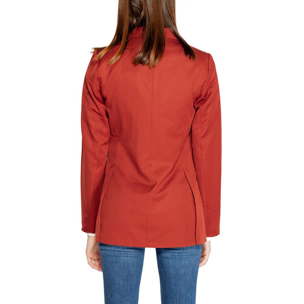 Vero Moda Red Blazer for Women detail view