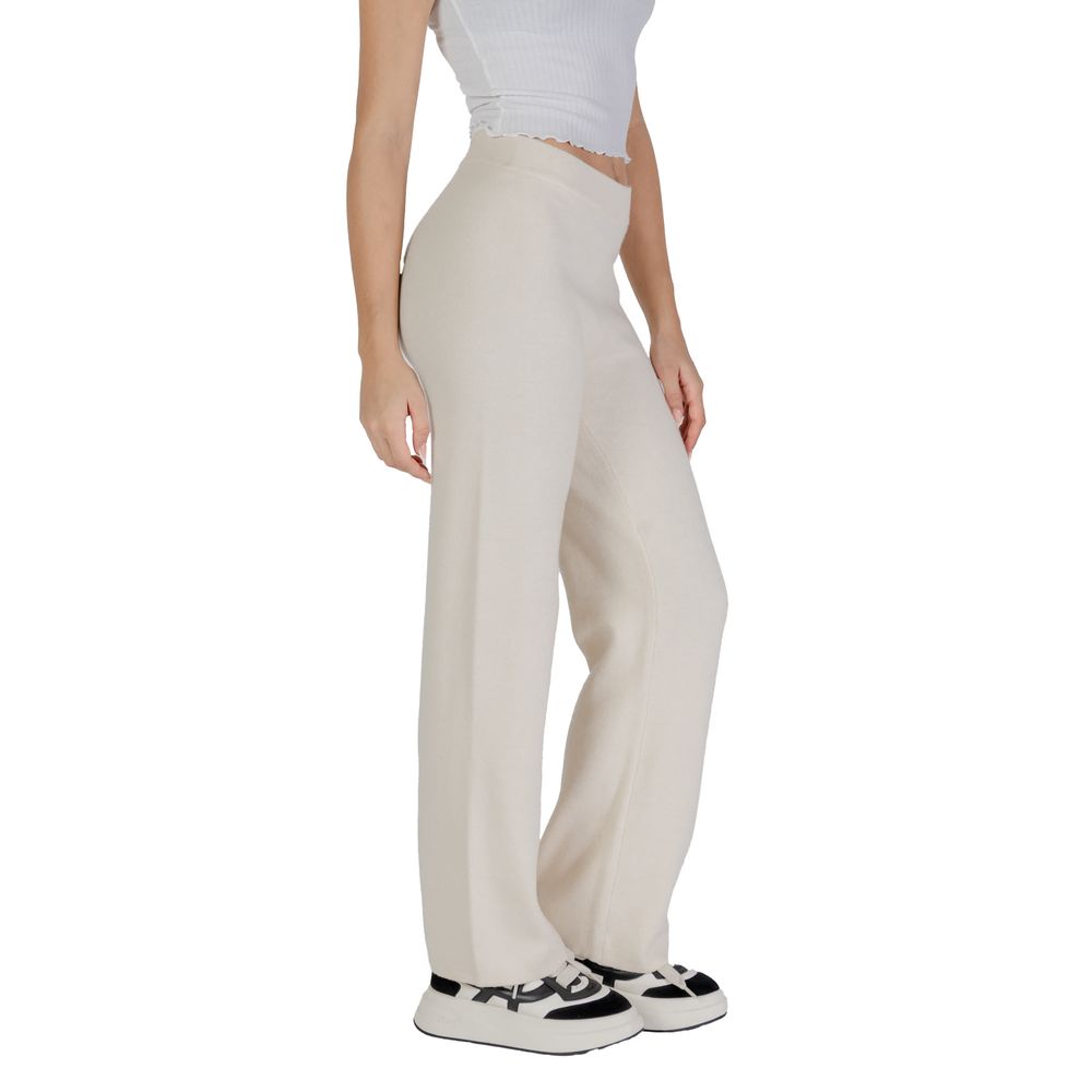Pantalon décontracté Vero Moda en viscose crème