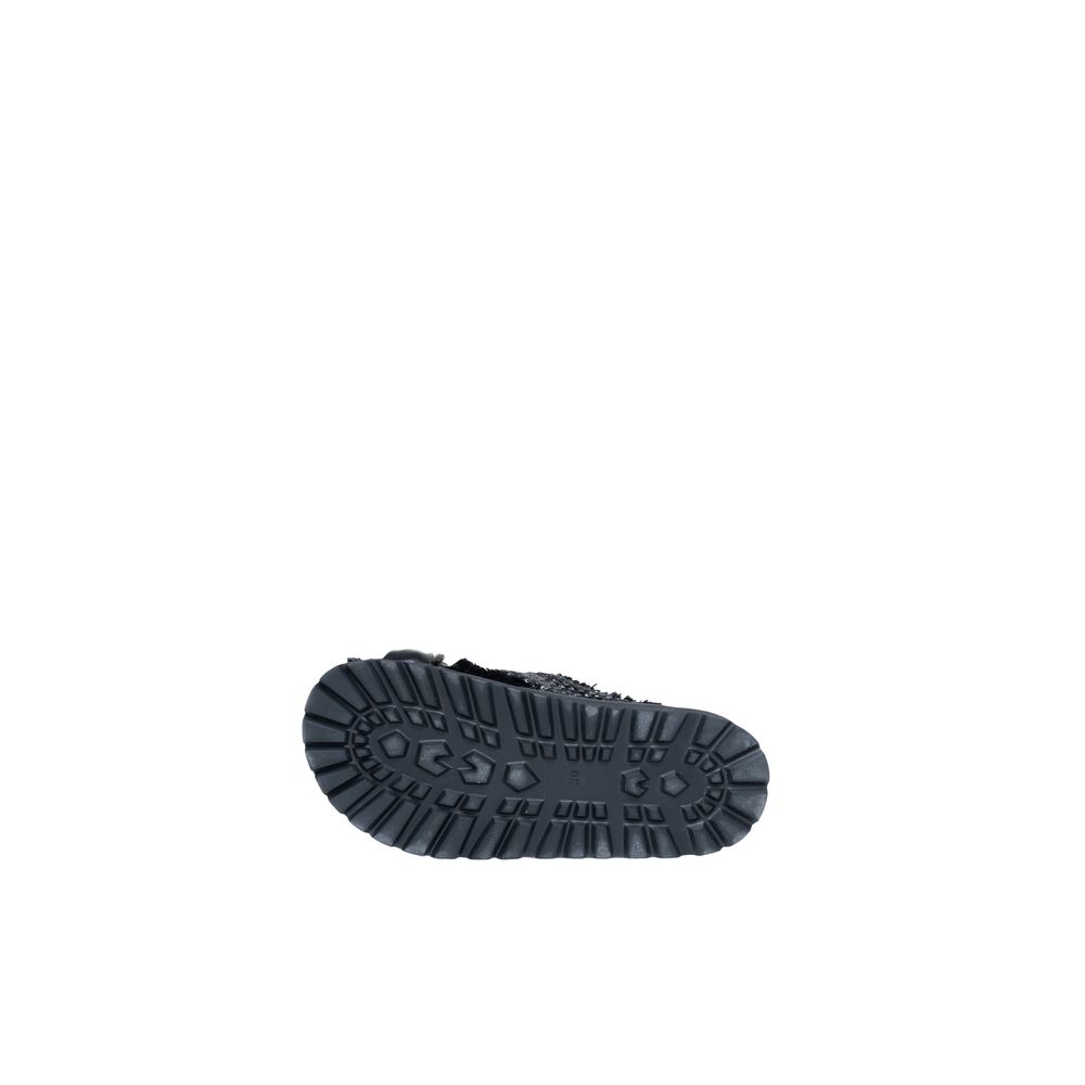 Kultige schwarze Polyethylen-Sandale