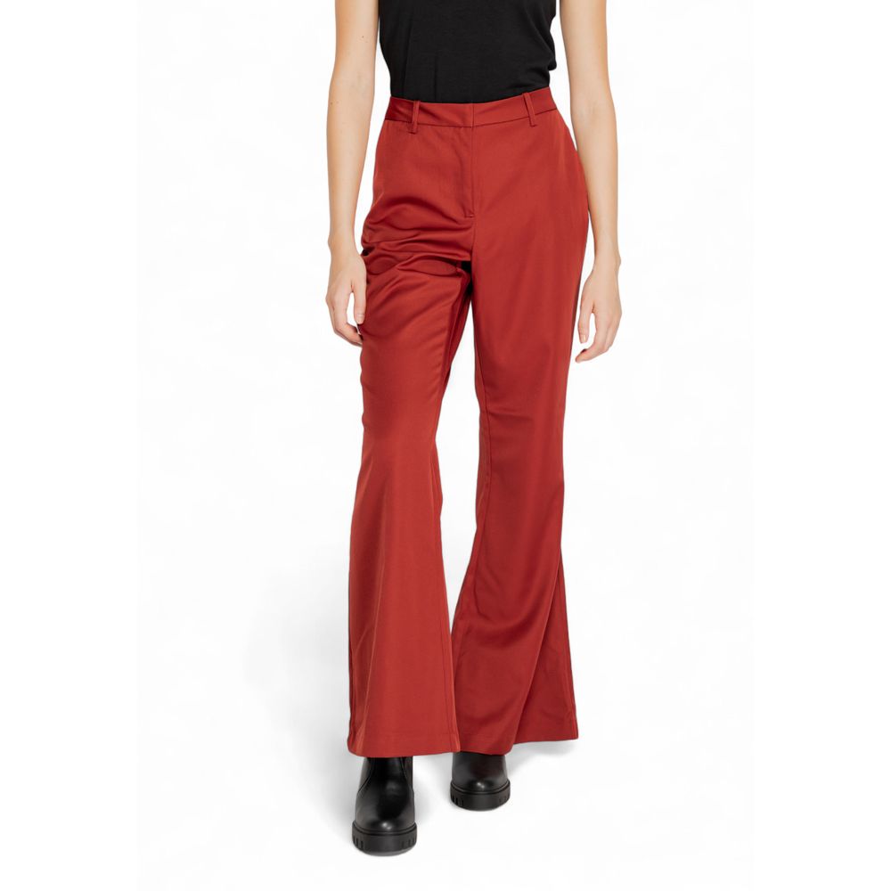 Vero Moda Red Flared Pants for Women detail view