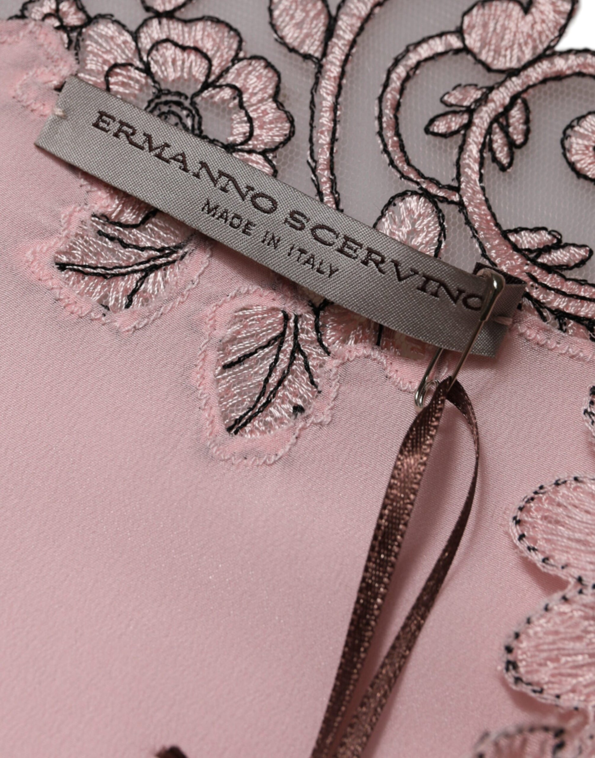 Ermanno Scervino – Rosafarbenes Midikleid mit Blumenspitze und V-Ausschnitt, kurzärmlig