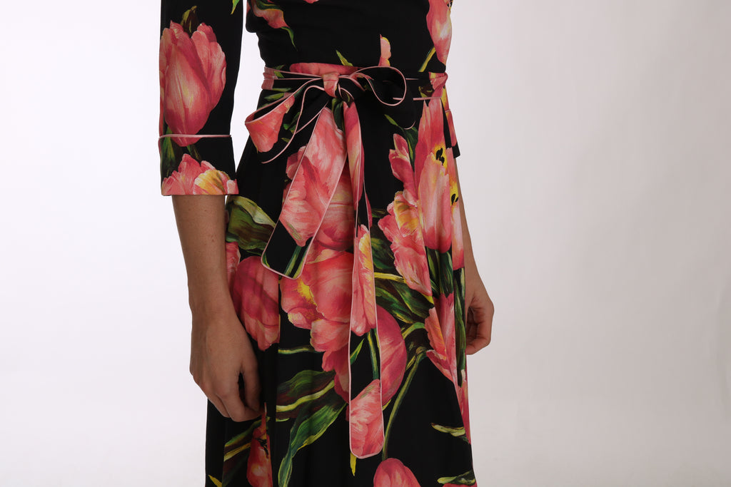 Robe fourreau Dolce & Gabbana en tissu stretch noir à imprimé tulipes roses