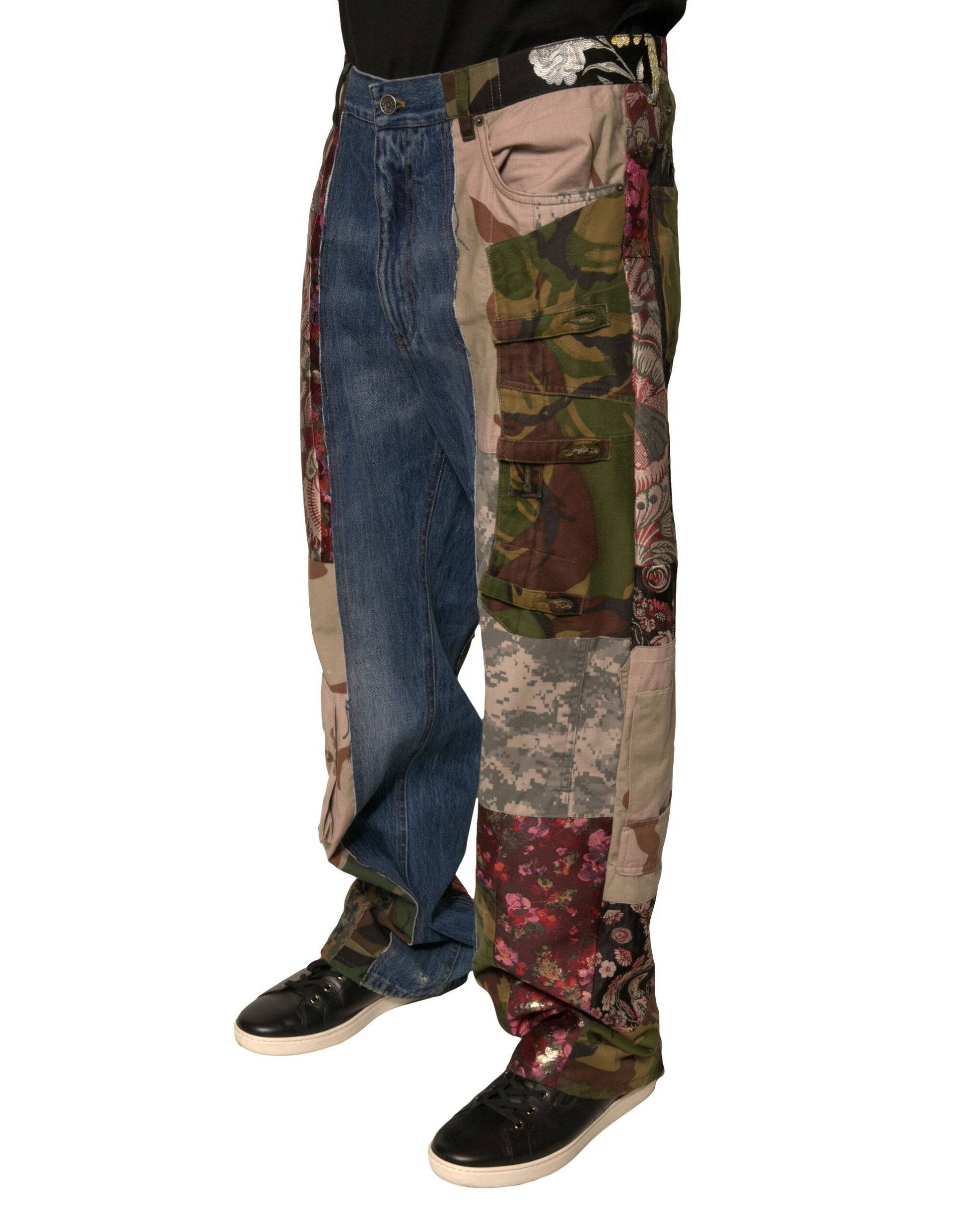 Dolce & Gabbana Blue Straight Leg Jeans for Men detail view