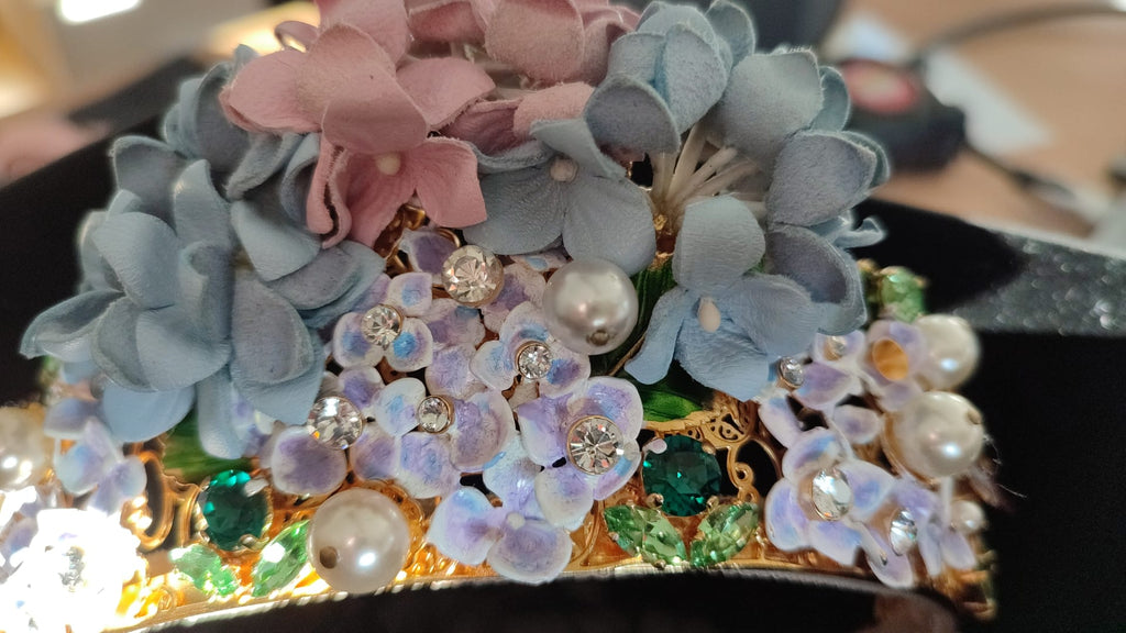 Serre-tête-couronne Diadème Dolce & Gabbana Cristal doré Hortensia violet