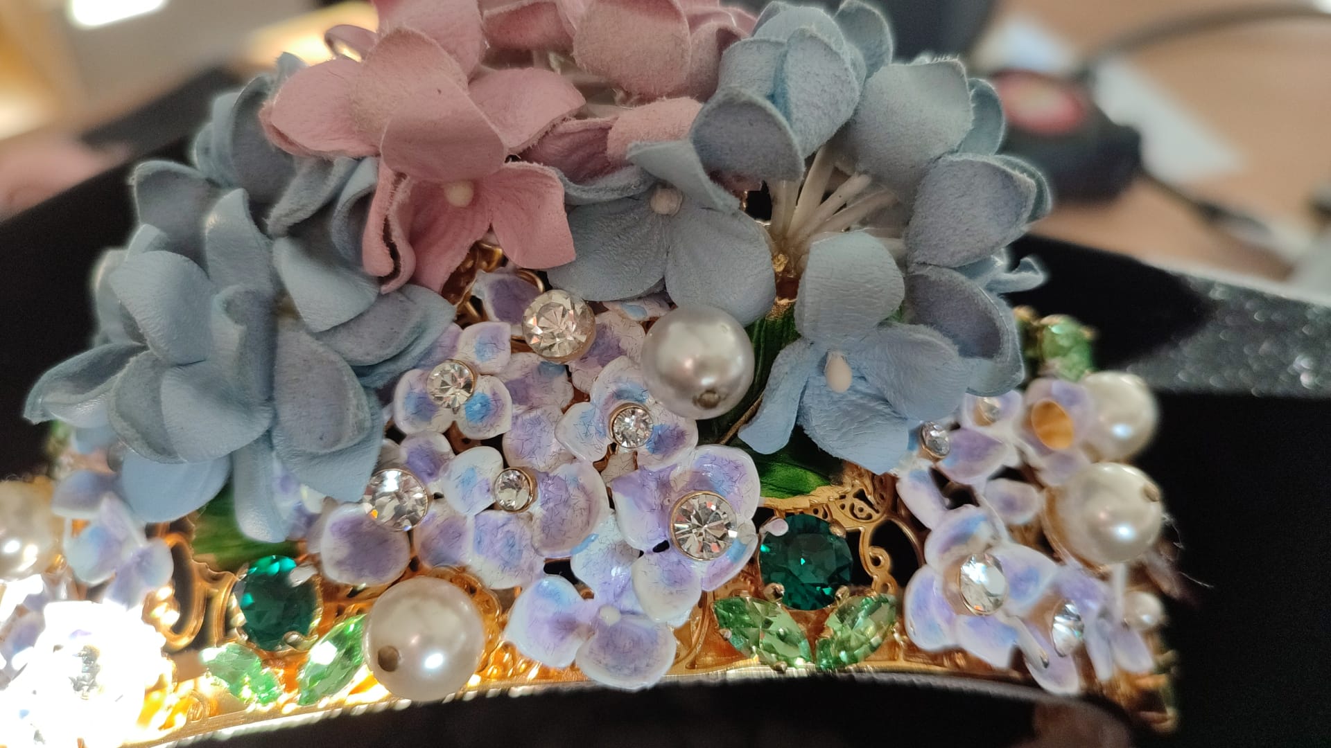 Serre-tête-couronne Diadème Dolce & Gabbana Cristal doré Hortensia violet