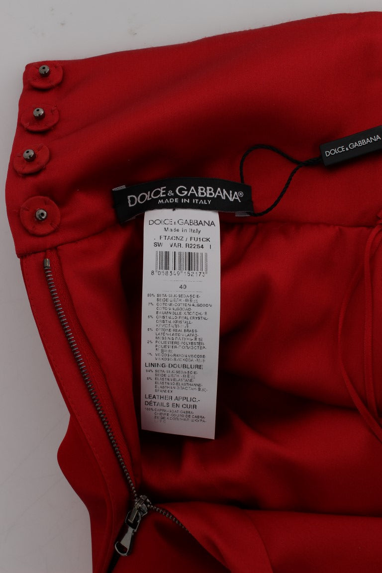 Short en soie rouge Dolce & Gabbana avec roses en cristal
