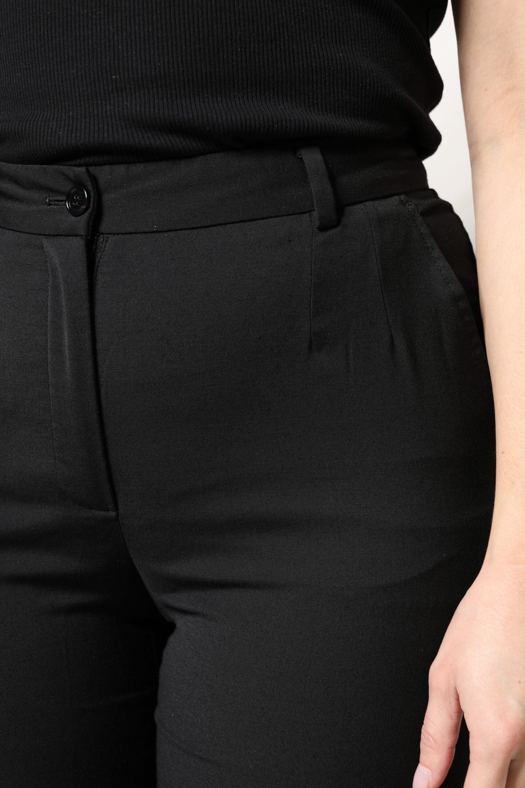 Dolce & Gabbana Black Skinny Pants for Women additional view