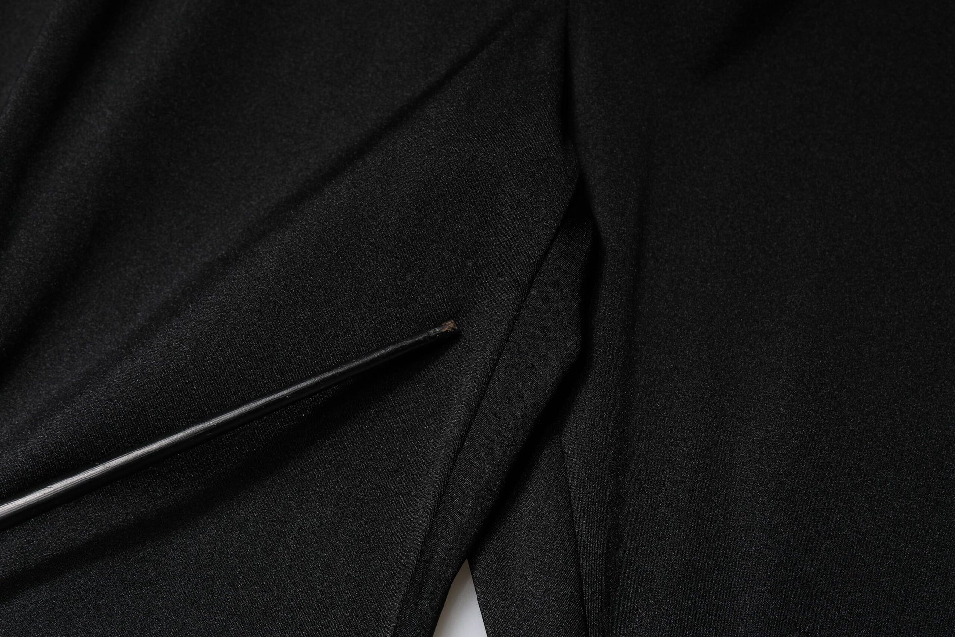Pantalon Dolce & Gabbana noir en nylon, taille haute, coupe ajustée
