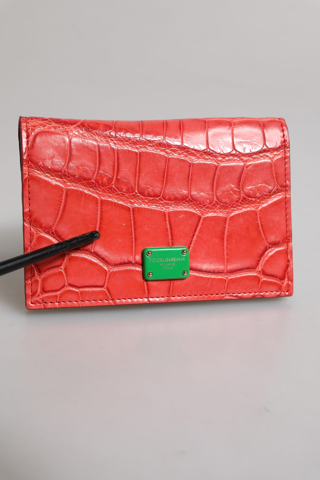 Porte-cartes portefeuille à plaque logo en cuir exotique rouge Dolce & Gabbana