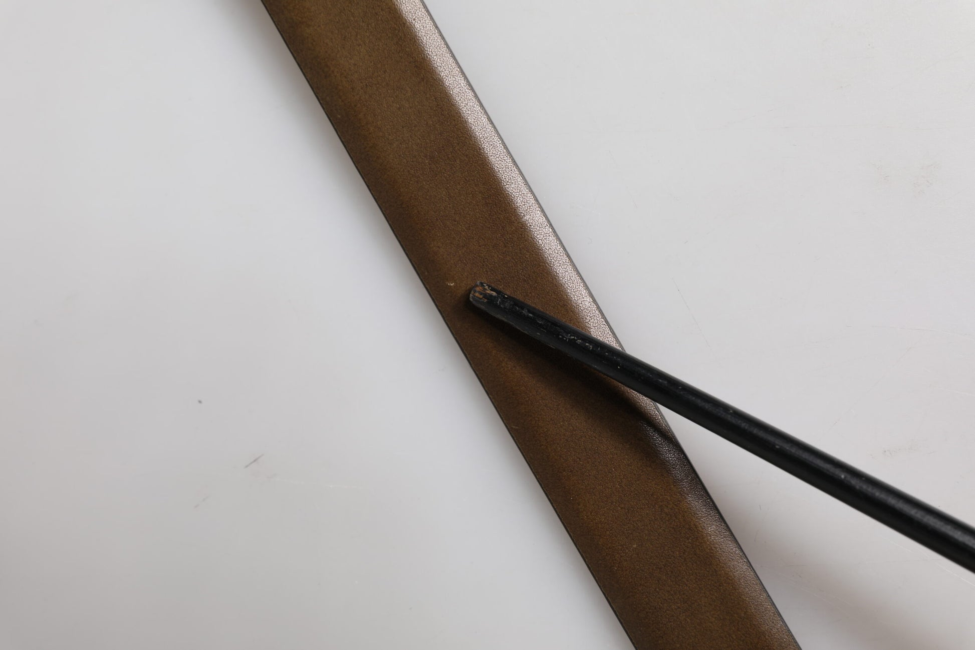 Ceinture Dolce & Gabbana en cuir marron avec boucle logo en métal classique