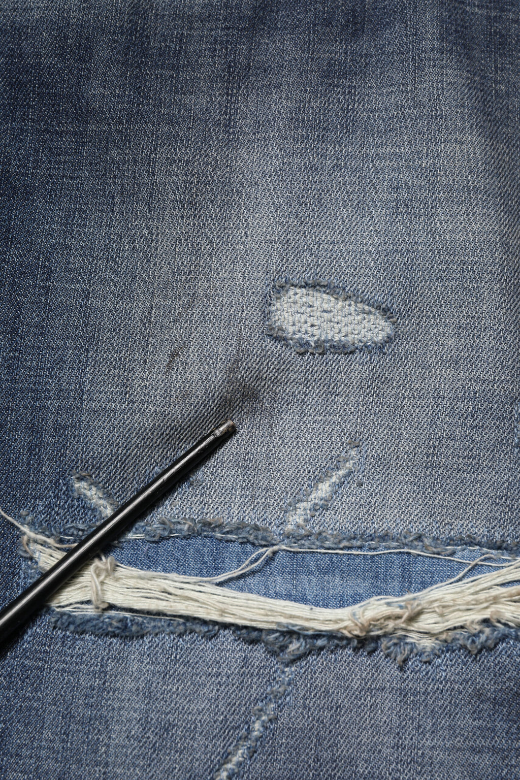 Dolce & Gabbana Blue Straight Leg Jeans for Men additional view