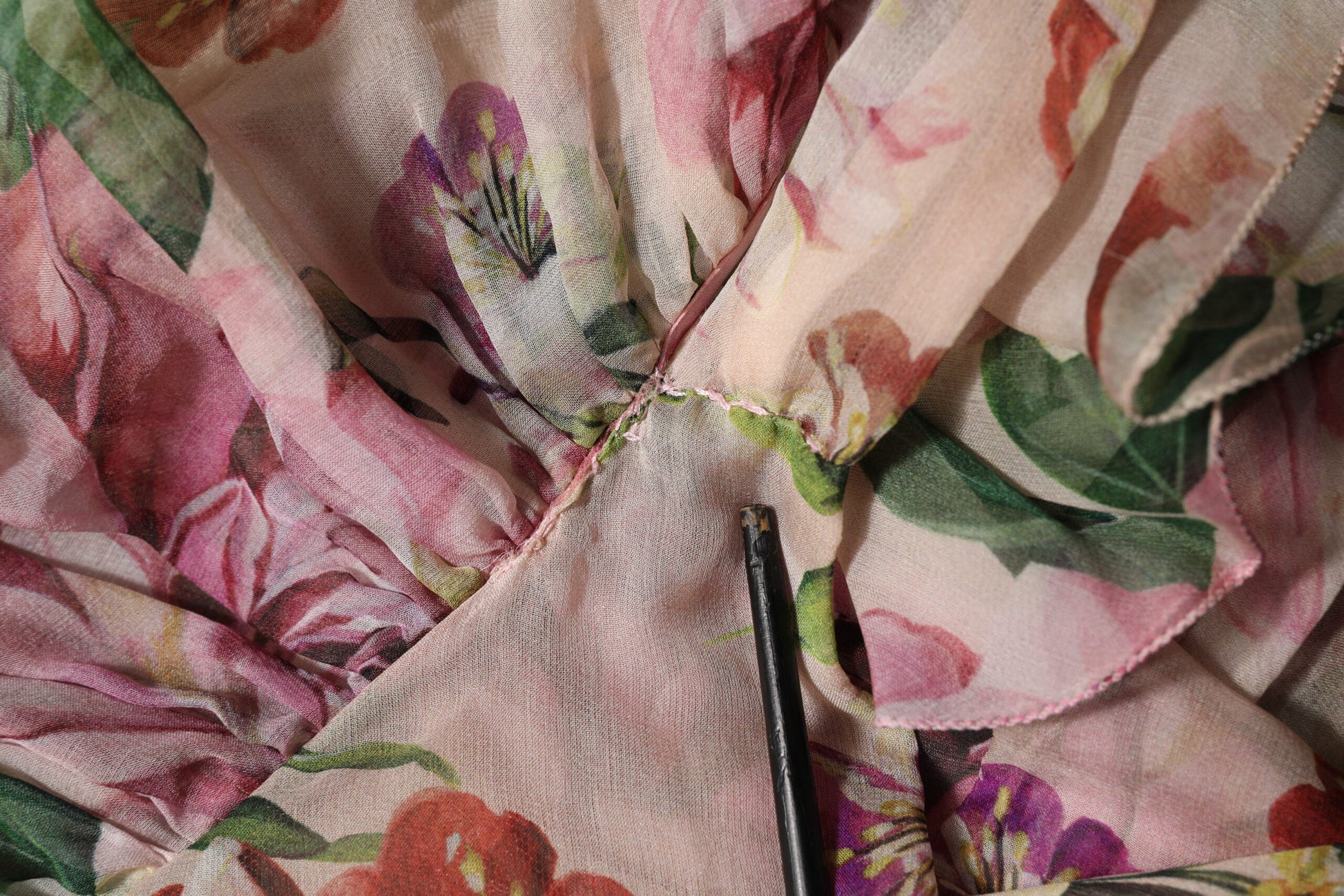Robe longue à volants imprimée floral rose Dolce & Gabbana