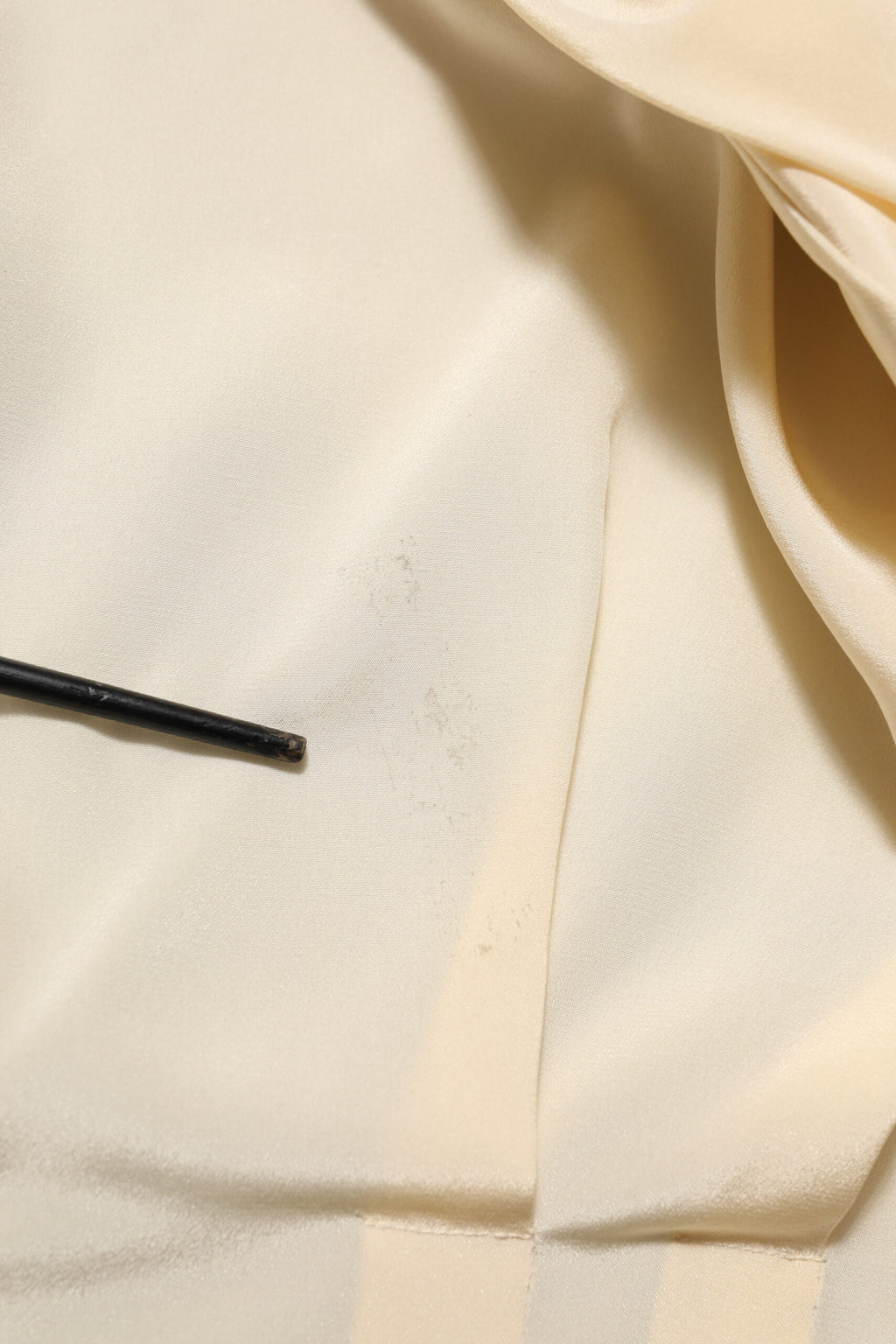 Chemisier Dolce & Gabbana col lavallière boutonné jaune clair