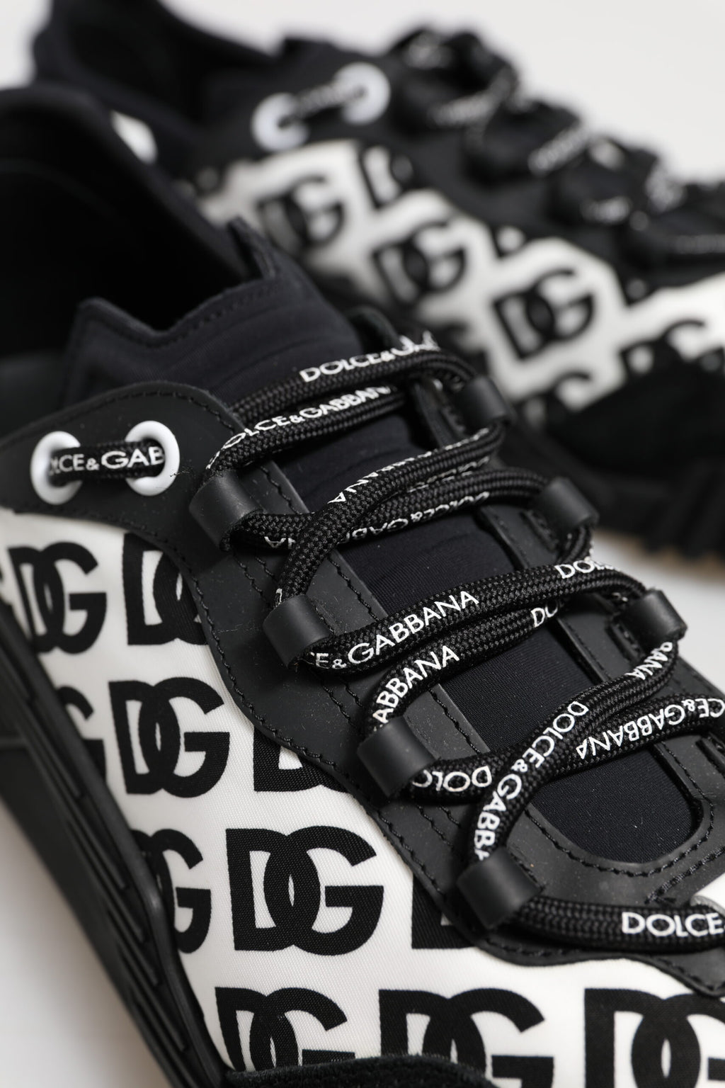 Dolce & Gabbana Black Low Top Sneakers for Men additional view