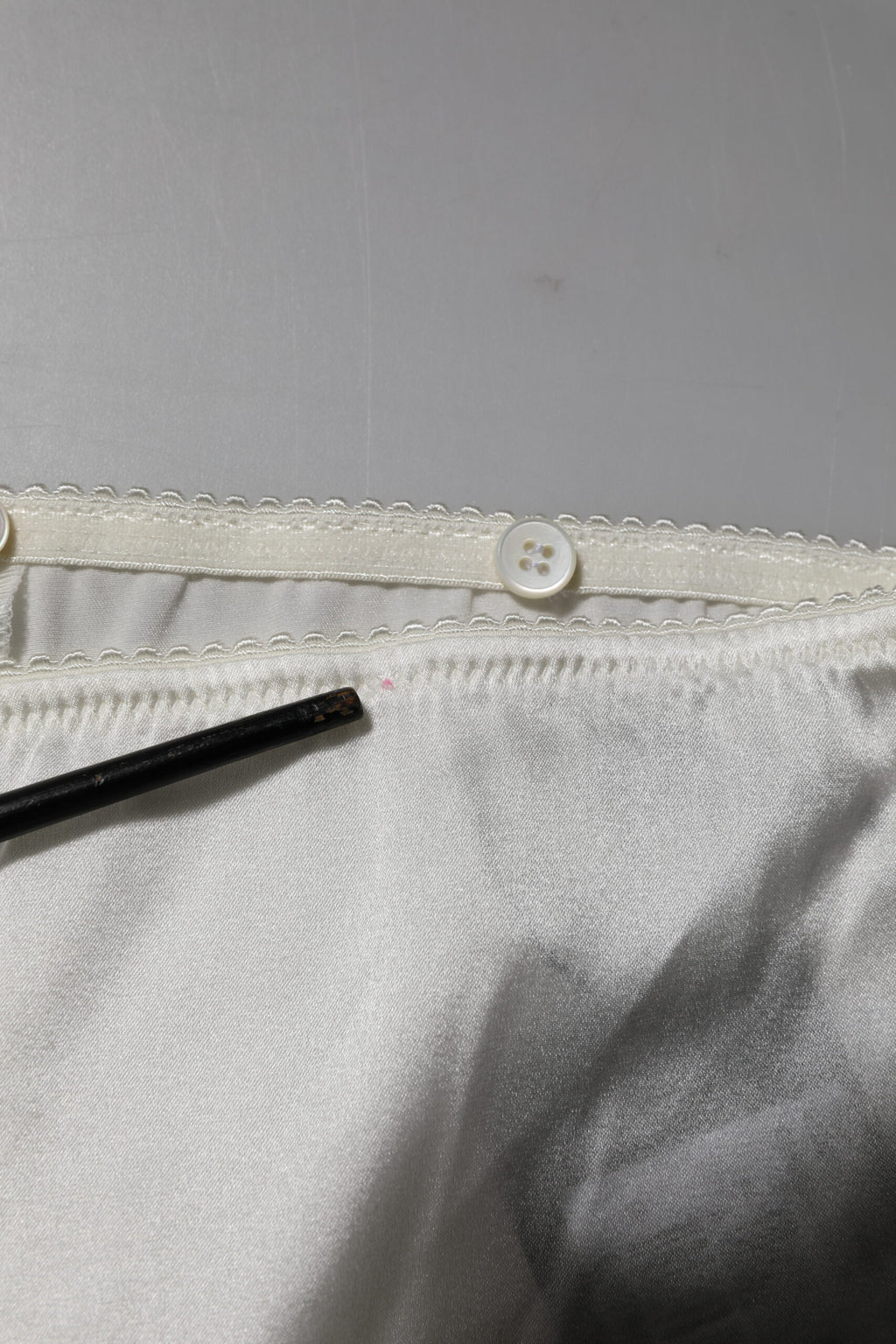 Dolce & Gabbana White Casual Pants for Women additional view