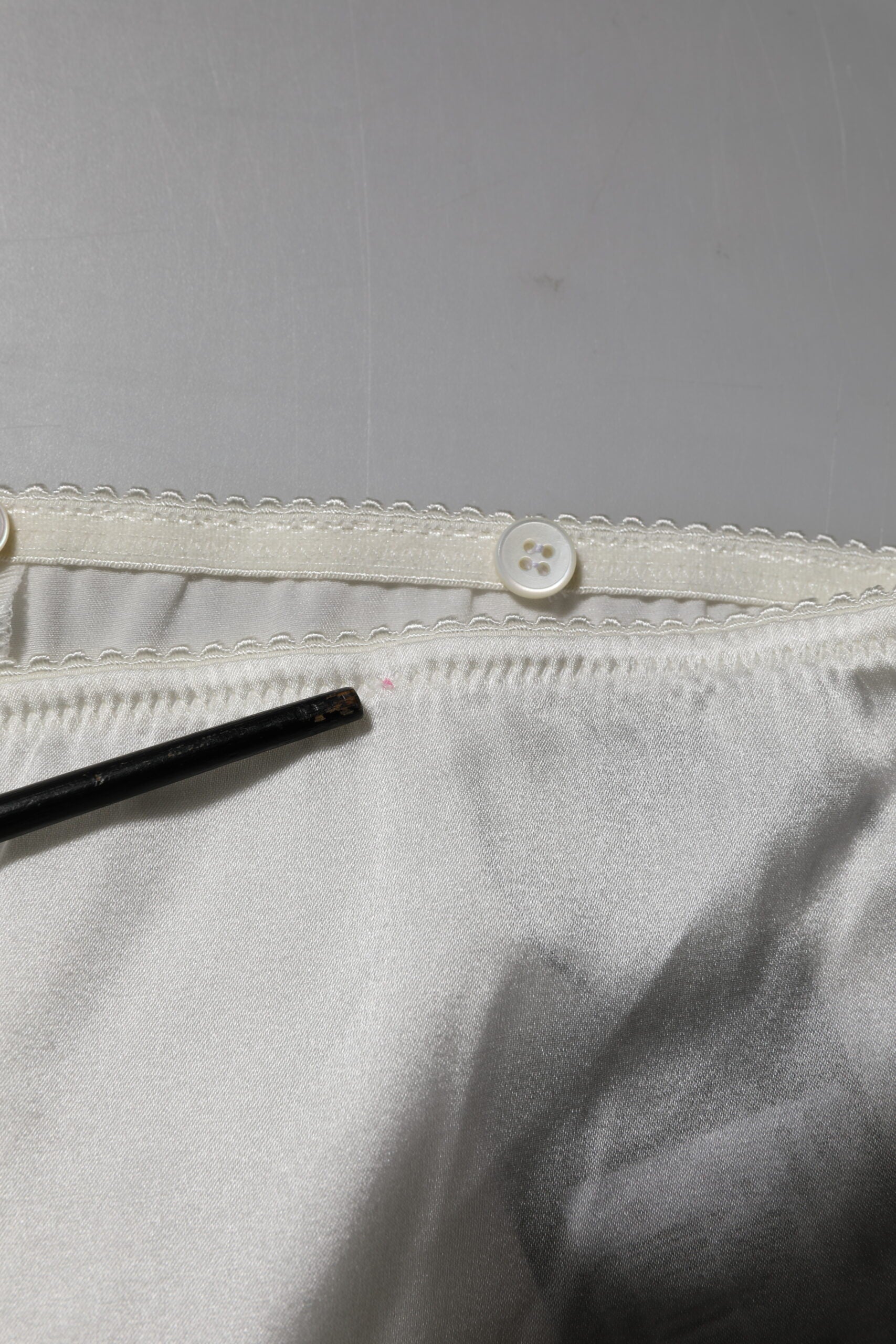 Dolce & Gabbana White Casual Pants for Women additional view