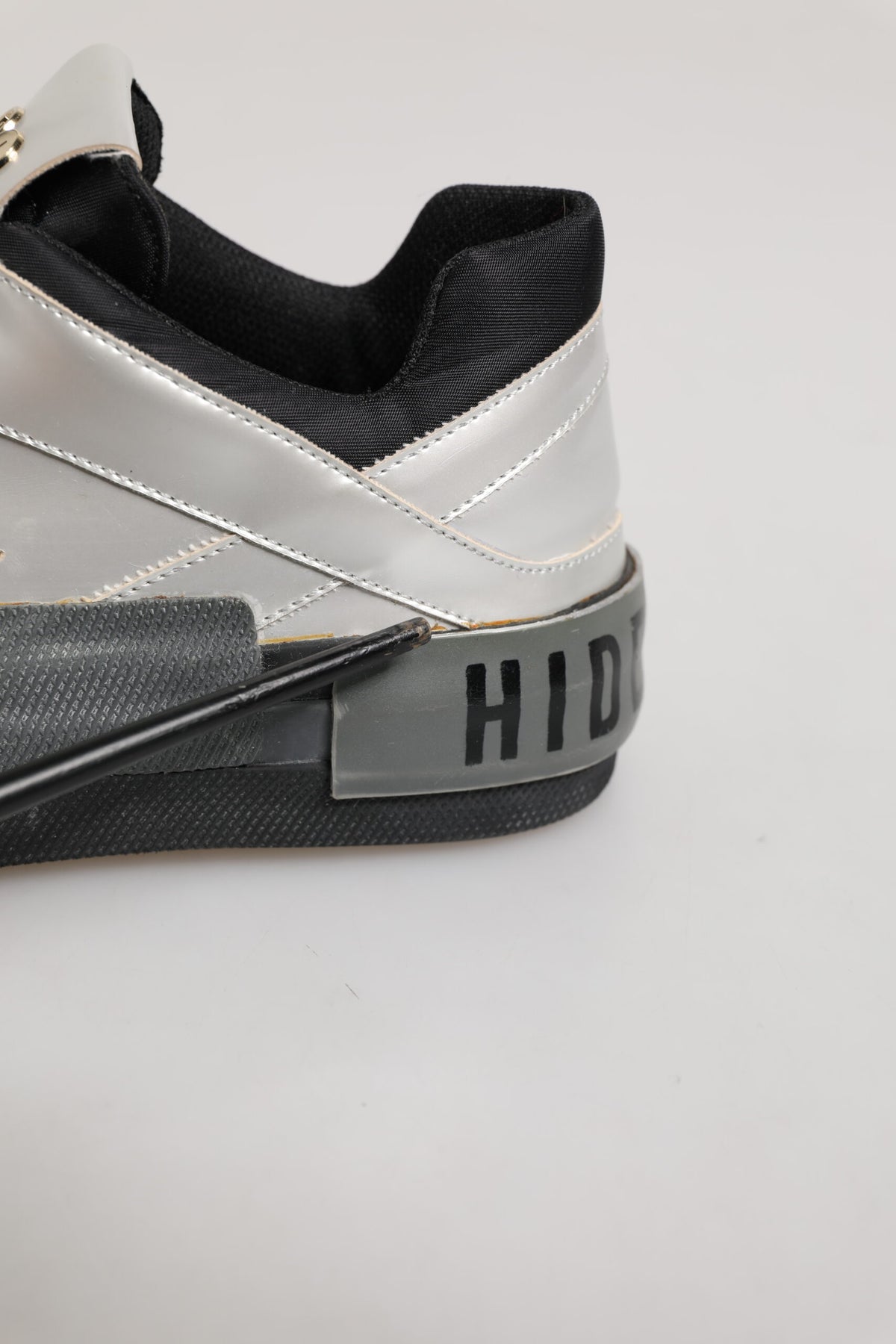 HIDE & JACK Silberfarbene Leder-Schnürsneaker Low Top