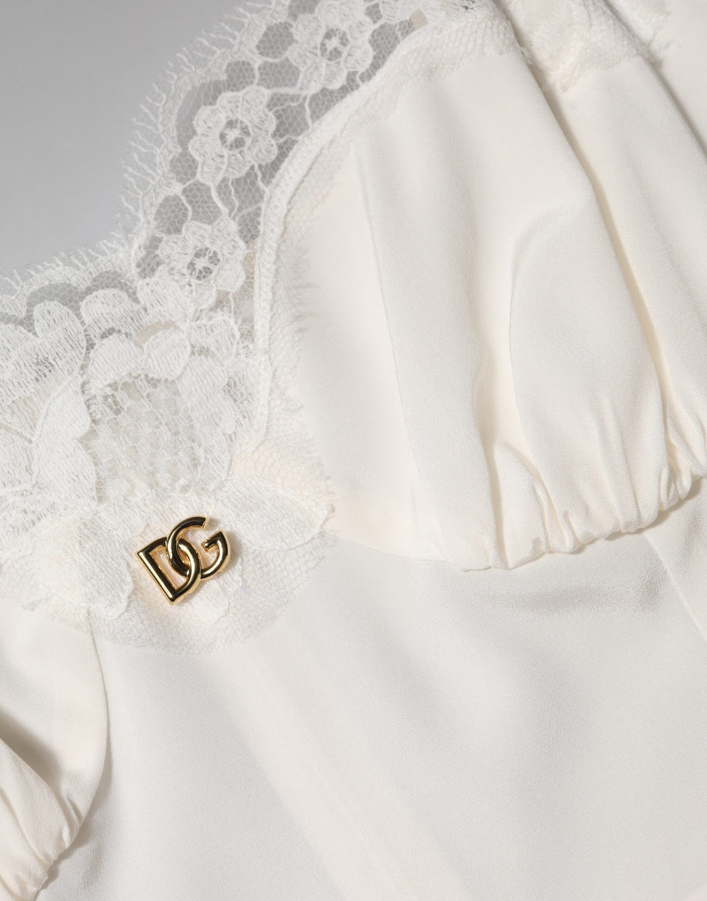 Chemise de nuit en soie à logo DG en dentelle blanche Dolce & Gabbana