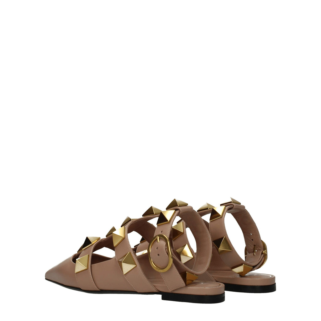 Sandales plates en cuir rose Valentino Garavani