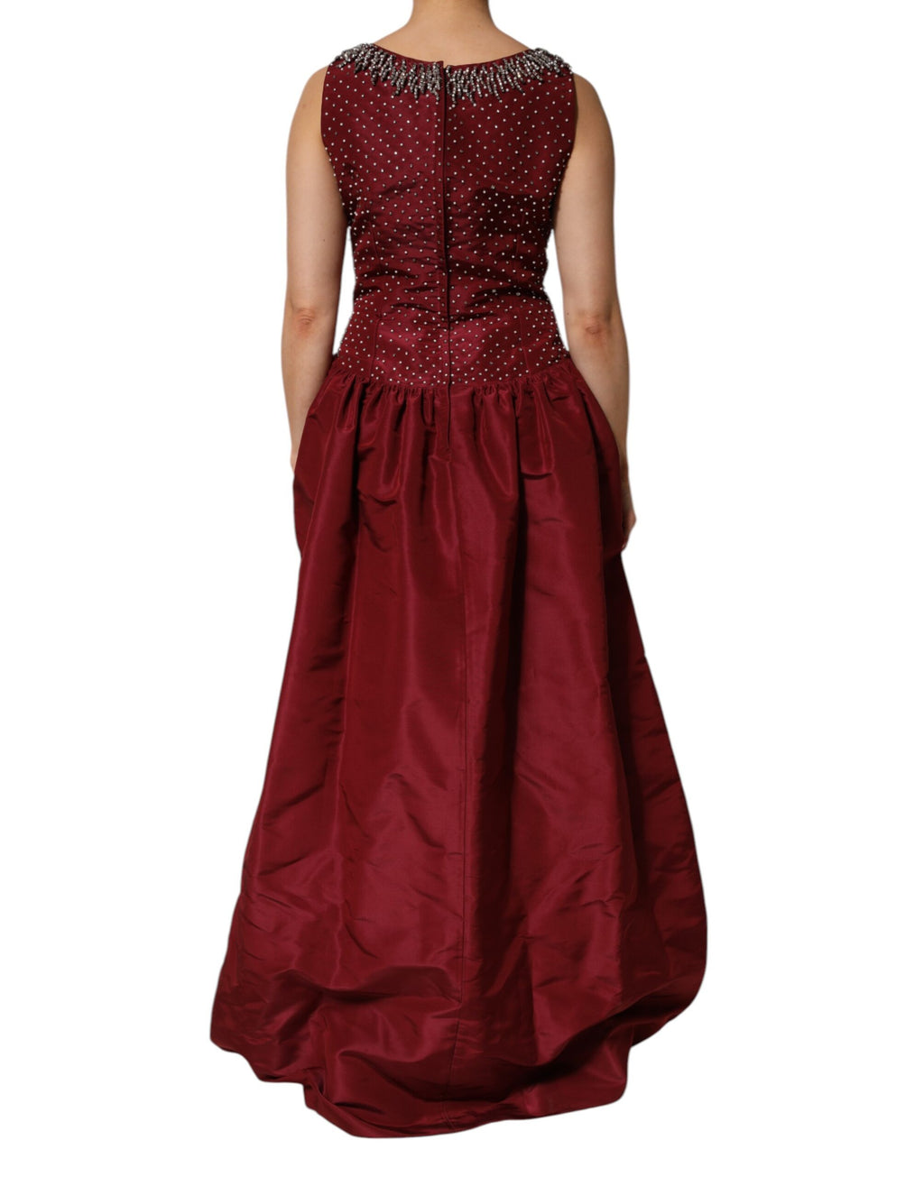Robe de soirée Dolce & Gabbana en soie bordeaux brodée de perles