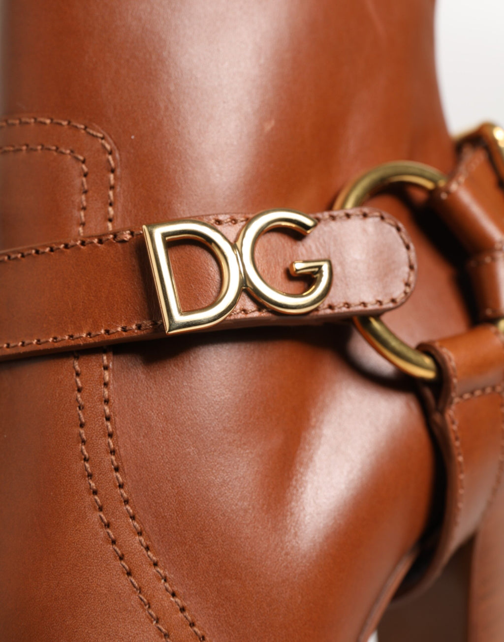 Dolce & Gabbana Braune Leder Ankle Boots mit DG Logo Schnalle Schuhe