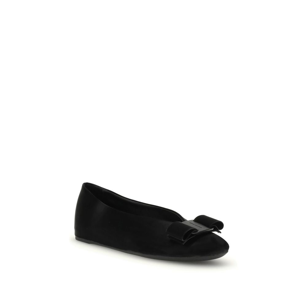 Ferragamo Black Calf Leather Bos Taurus Ballet Flats