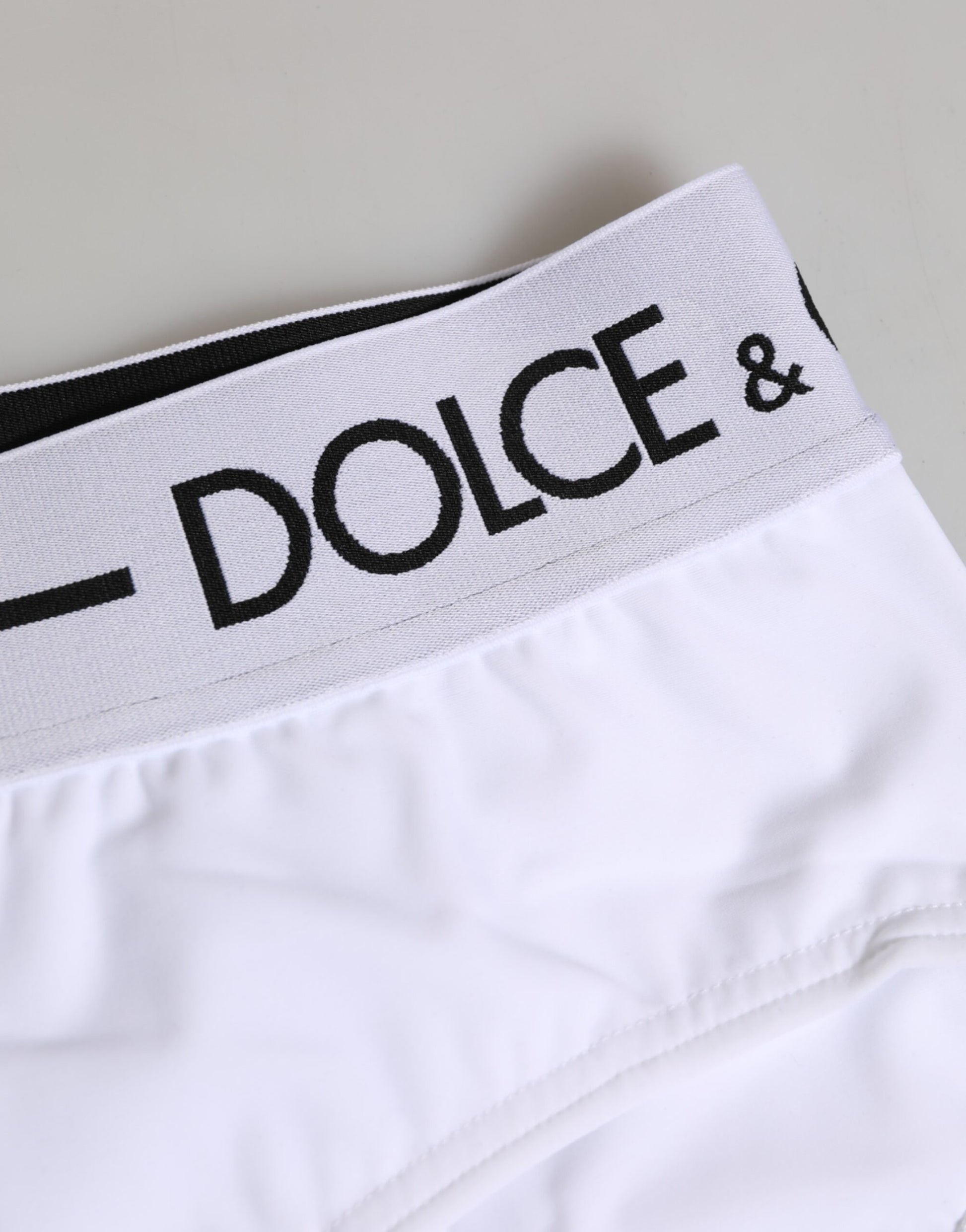 Sous-vêtement short Dolce & Gabbana en nylon blanc avec logo à la ceinture