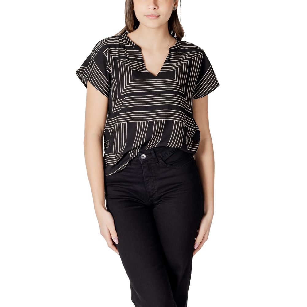 Jacqueline De Yong Black T-Shirts for Women additional view