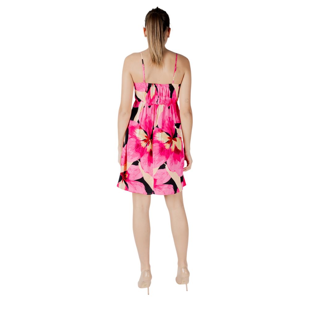 Robe courte rose en viscose